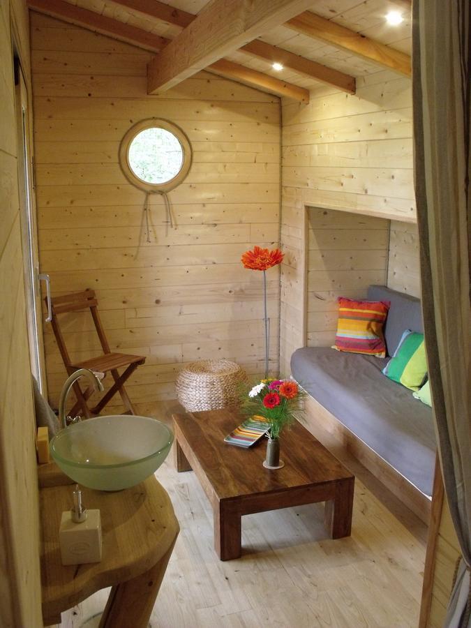 La Cabane Du Vieux Chene Susmiou Eksteriør billede